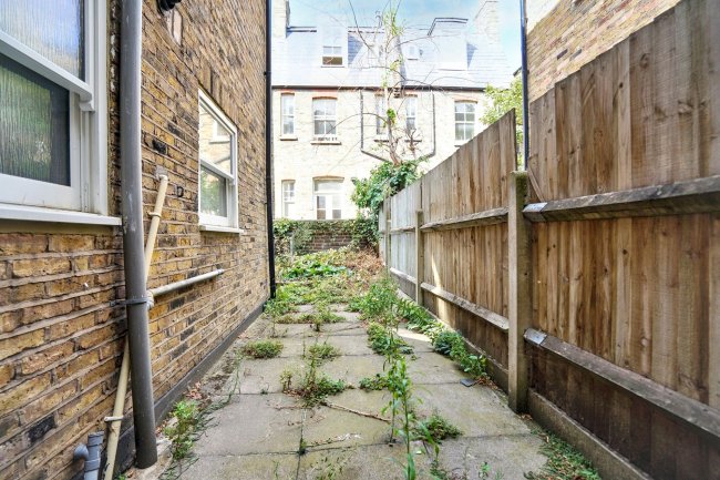 Flat A, 30 Morat Street, Stockwell, London SW9 0RP 1