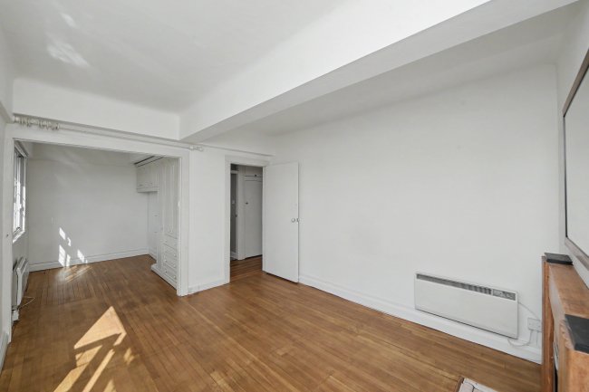 30 Seaforth Lodge, 62-66A Barnes High Street, London, SW13 9LE 6