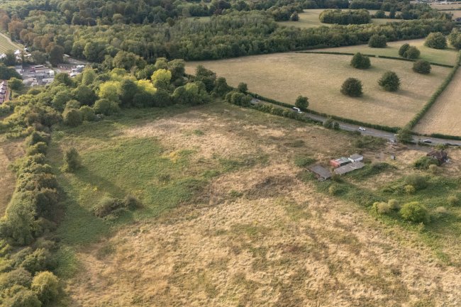 Sunray Farm, 59 Woodmansterne Lane, Carshalton, SM5 4BJ 5