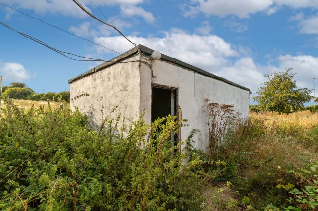 Sunray Farm, 59 Woodmansterne Lane, Carshalton, SM5 4BJ 5