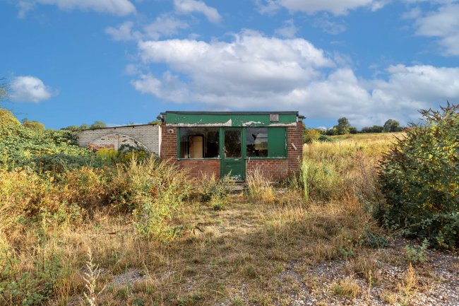 Sunray Farm, 59 Woodmansterne Lane, Carshalton, SM5 4BJ 5