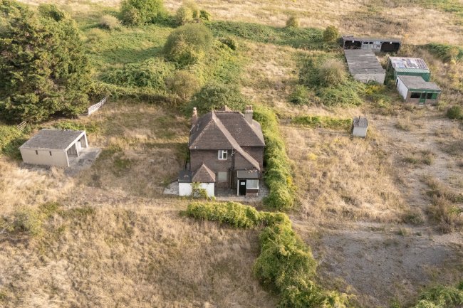 Sunray Farm, 59 Woodmansterne Lane, Carshalton, SM5 4BJ 5