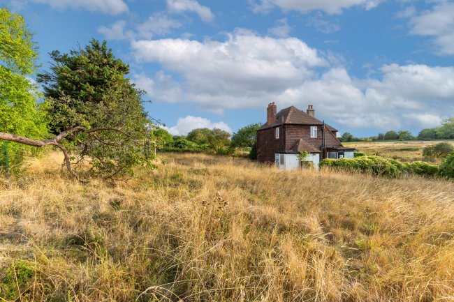 Sunray Farm, 59 Woodmansterne Lane, Carshalton, SM5 4BJ 5