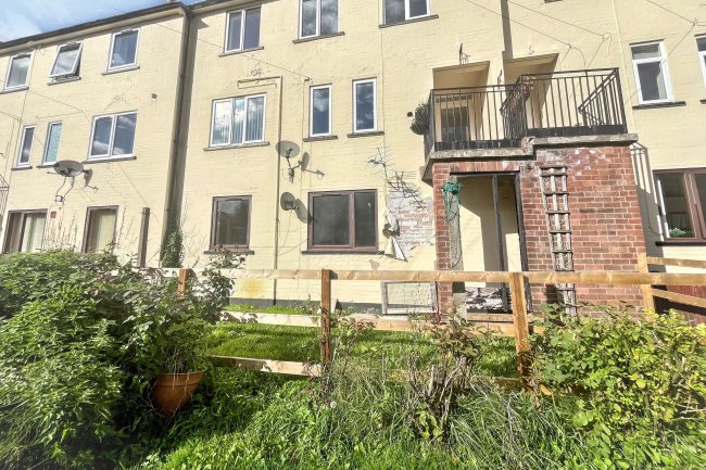 10 Moatside, Brampton, Carlisle, Cumbria, CA8 1UN 3