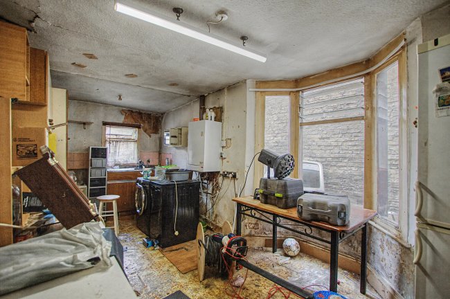 11 Heyworth Road, Stratford, London, E15 1ST 4