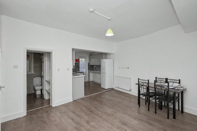 1 Eric Road, Forest Gate, London E7 0AZ 1