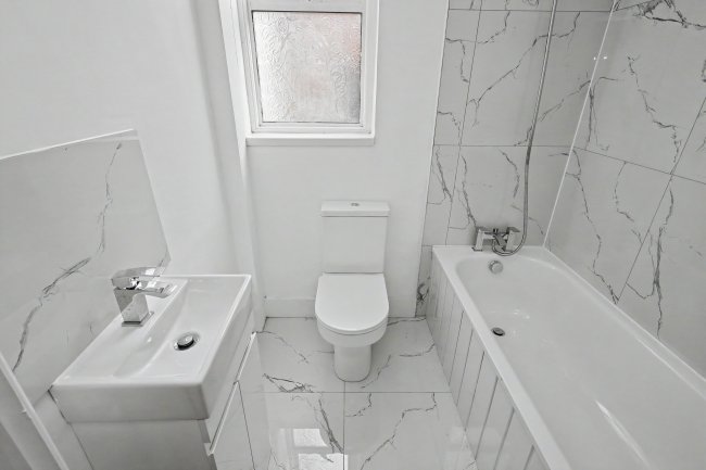 16A & 16B Green Street, Forest Gate, London E7 8BZ 7
