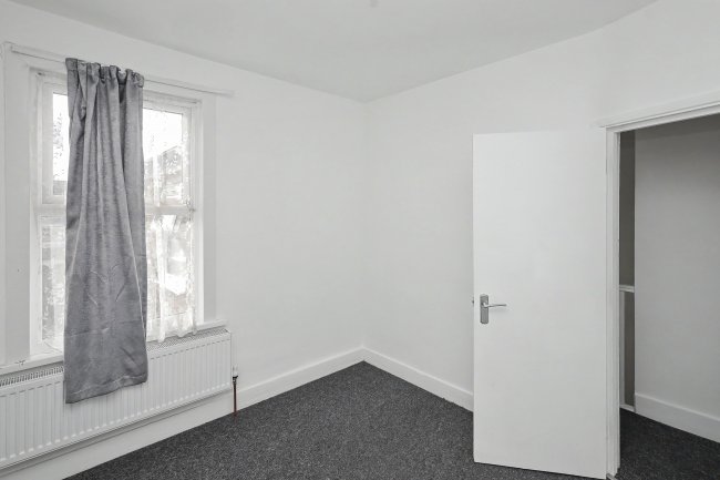 16A & 16B Green Street, Forest Gate, London E7 8BZ 7