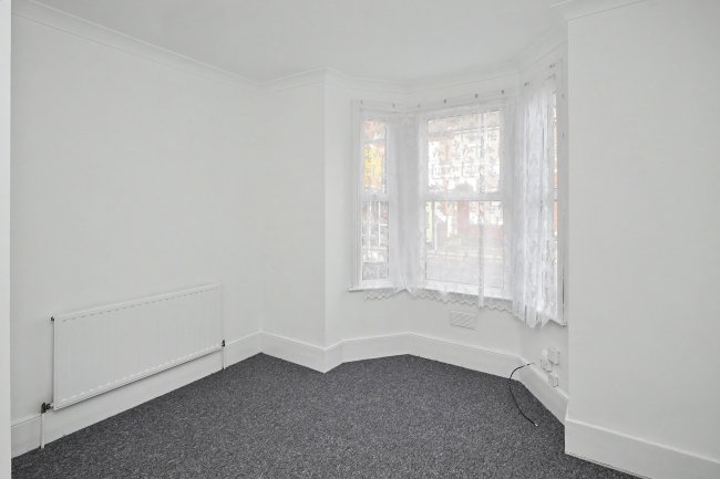16A & 16B Green Street, Forest Gate, London E7 8BZ 7