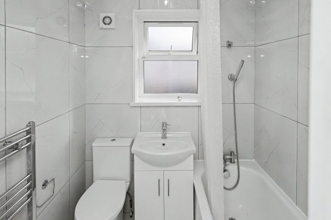 16A & 16B Green Street, Forest Gate, London E7 8BZ 7