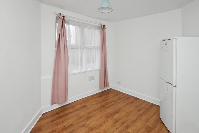 Ground Floor Flat, 333 Church Road, Manor Park, London E12 6HT 1