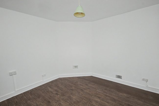 Ground Floor Flat, 333 Church Road, Manor Park, London E12 6HT 1
