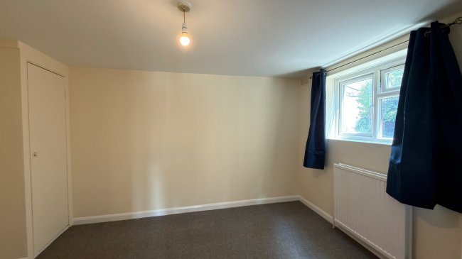 Flat B, 28 Hibernia Road, Hounslow, Middlesex, TW3 3RY 5
