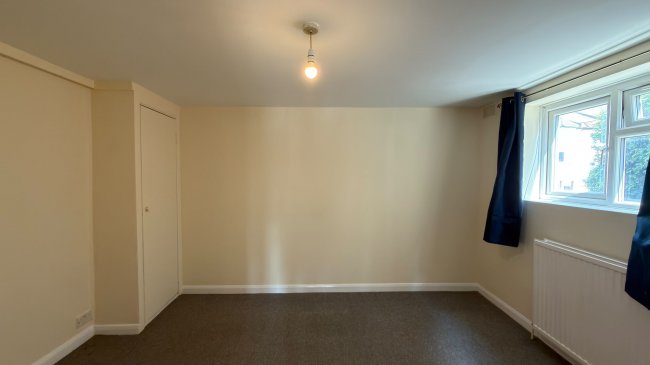 Flat B, 28 Hibernia Road, Hounslow, Middlesex, TW3 3RY 5