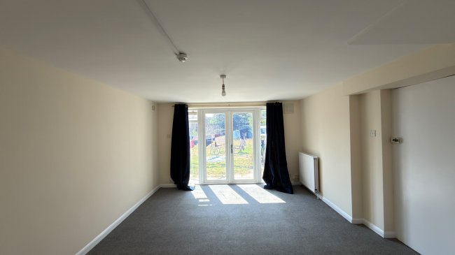 Flat B, 28 Hibernia Road, Hounslow, Middlesex, TW3 3RY 5