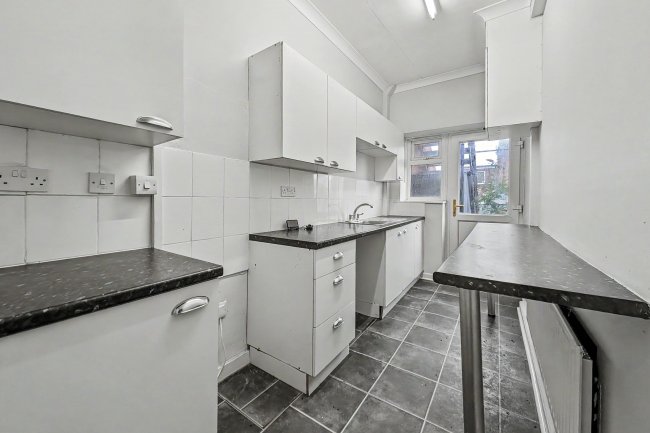 87 Stratford Road, Newcastle Upon Tyne, Tyne And Wear, NE6 5PD 16