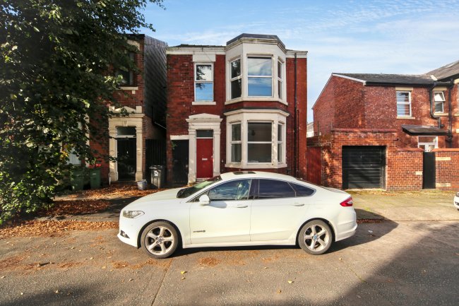 15A Lorraine Avenue, Preston, Lancashire, PR2 3BL 6