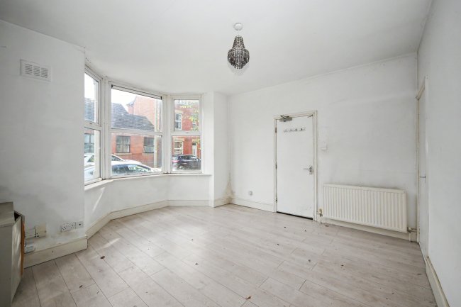 15A Lorraine Avenue, Preston, Lancashire, PR2 3BL 6