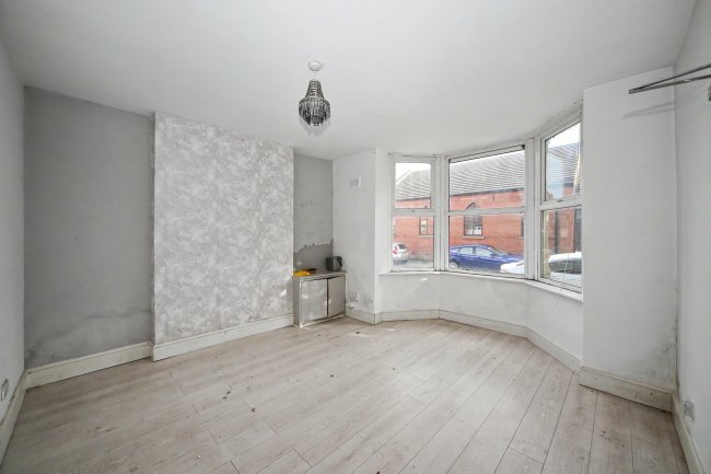 15A Lorraine Avenue, Preston, Lancashire, PR2 3BL 6