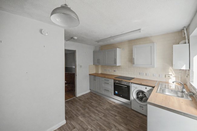 41 Irthlingborough Road, Wellingborough, North Northamptonshire, NN8 1NW 7
