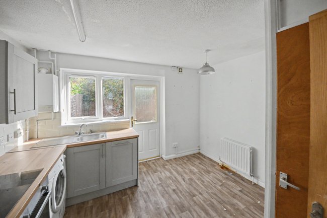 41 Irthlingborough Road, Wellingborough, North Northamptonshire, NN8 1NW 7
