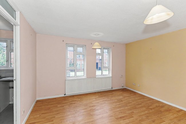 Flat 21, Mahew Court, Emmerton Road, Kempston, Bedfordshire, MK42 8QX 8