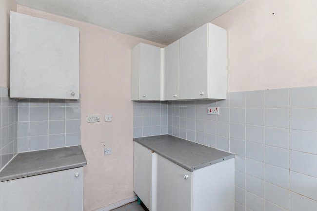 Flat 21, Mahew Court, Emmerton Road, Kempston, Bedfordshire, MK42 8QX 8