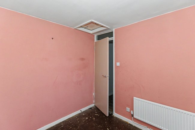 Flat 8, Mahew Court, Emmerton Road, Kempston, Bedfordshire, MK42 8QX 9