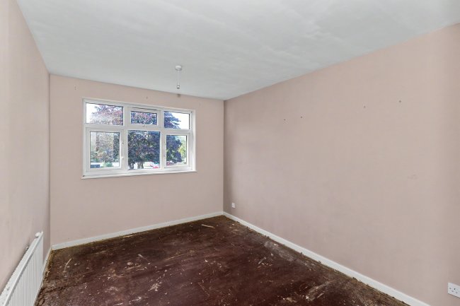 Flat 8, Mahew Court, Emmerton Road, Kempston, Bedfordshire, MK42 8QX 9