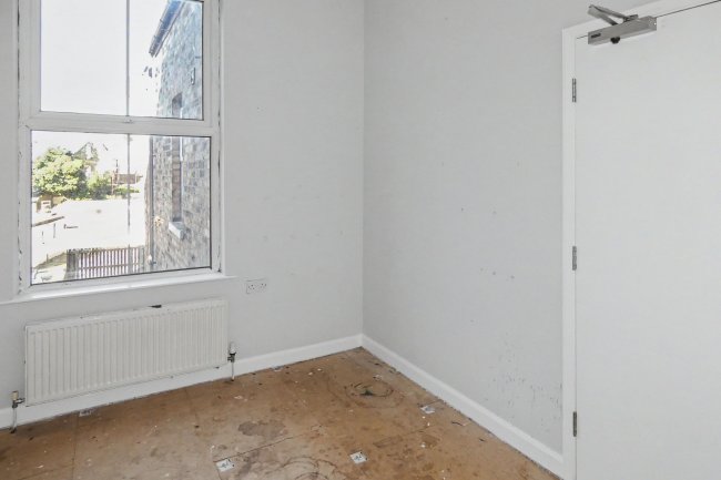 Flat 2, 13 Flamborough Road, Bridlington, East Yorkshire, YO15 2HU 10