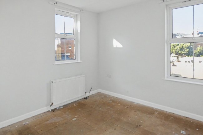 Flat 2, 13 Flamborough Road, Bridlington, East Yorkshire, YO15 2HU 10