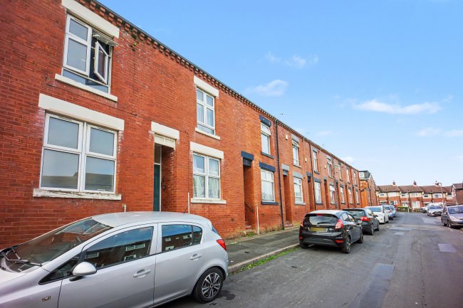 Flat 1, 11 Peace Street, Daubhill, Bolton, Greater Manchester, BL3 5LJ 1