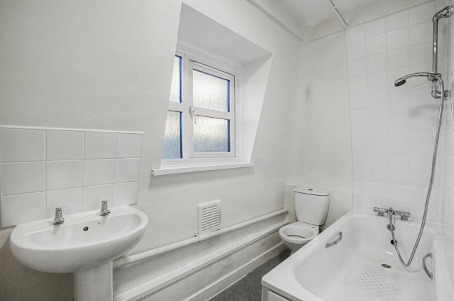 Flat 60A, St Marys, Doric Way, Somers Town, London, NW1 1LB 2