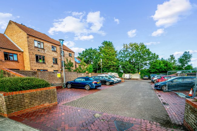 17 Fishers Close, Costessey, Norwich, NR5 0QH 5