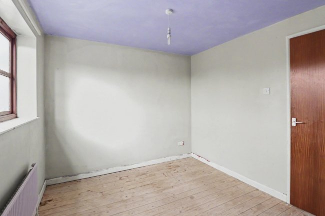 57 Byron Street, Hucknall, Nottinghamshire, NG15 7NB 3