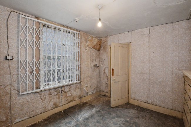 4 Nelsons Row, Clapham, London, SW4 7JT 4