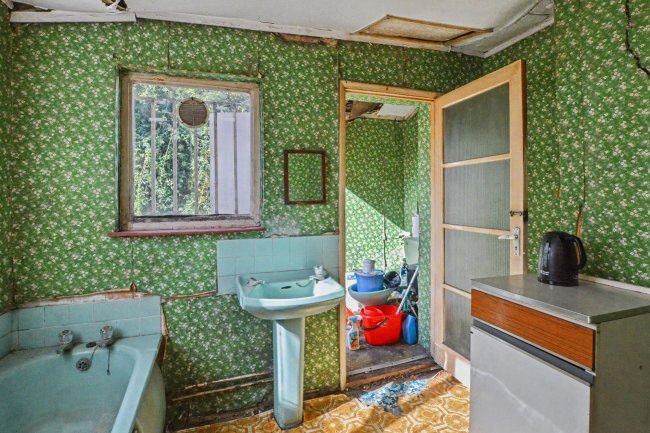 4 Nelsons Row, Clapham, London, SW4 7JT 4