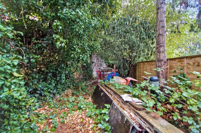 17 Netherfield Road, London N12 8DP 4
