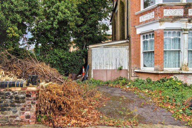 17 Netherfield Road, London N12 8DP 4