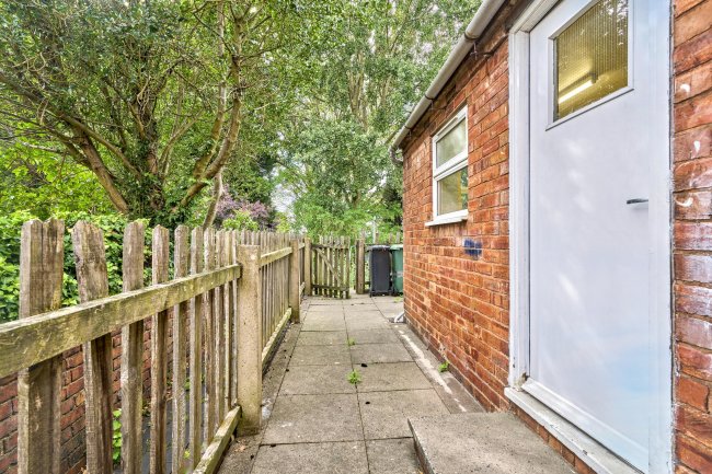 176 Sandwell Street, Walsall, West Midlands, WS1 3EQ 1