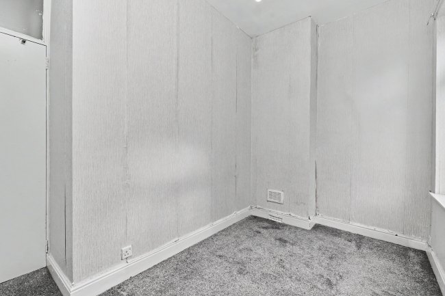 176 Sandwell Street, Walsall, West Midlands, WS1 3EQ 1