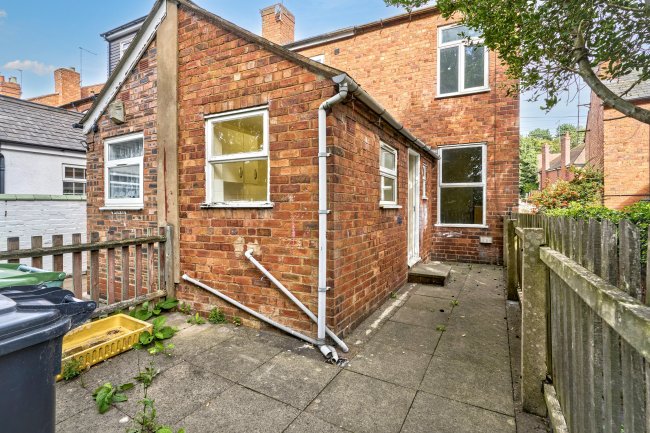 176 Sandwell Street, Walsall, West Midlands, WS1 3EQ 1