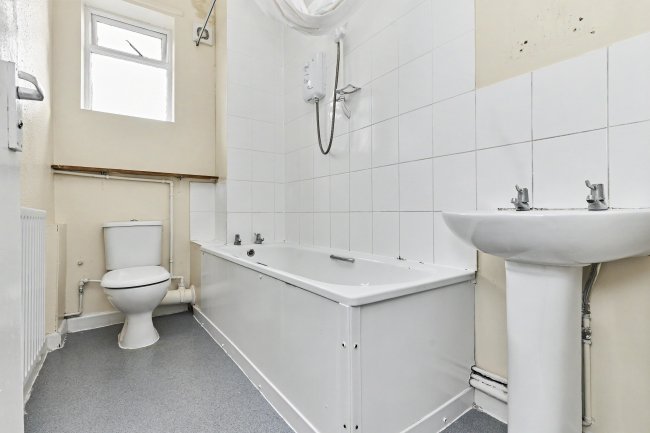 176 Sandwell Street, Walsall, West Midlands, WS1 3EQ 1