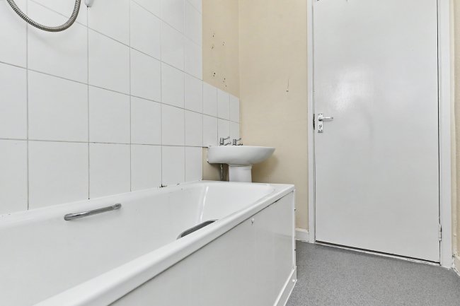 176 Sandwell Street, Walsall, West Midlands, WS1 3EQ 1