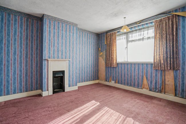 62 Penrith Road, Thornton Heath, Surrey, CR7 8PL 1