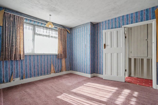 62 Penrith Road, Thornton Heath, Surrey, CR7 8PL 1