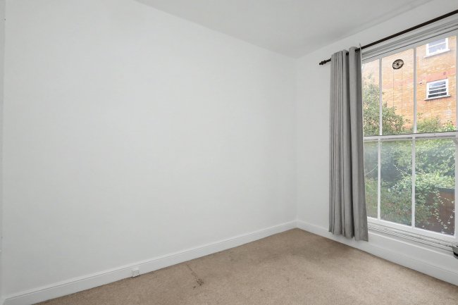 Flat 2, 80 Goldhurst Terrace, South Hampstead, London NW6 3HS 2