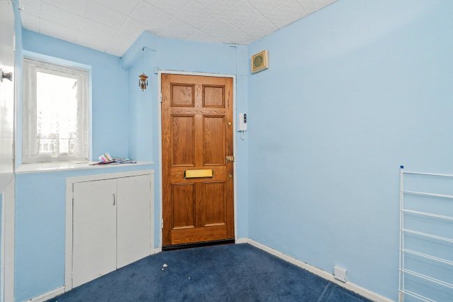 32 Innes Gardens, Putney, London, SW15 3AB 10