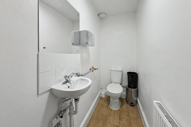 64 Dukes Avenue, Muswell Hill, London N10 2PU 2