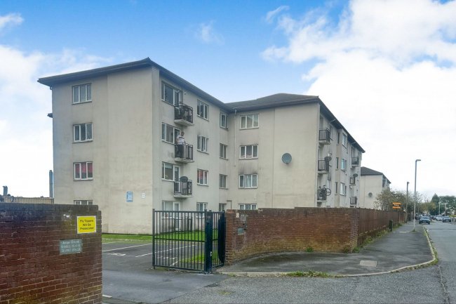 14 Derwent House, Samuel Street, Preston and parking space PR1 4YL 5